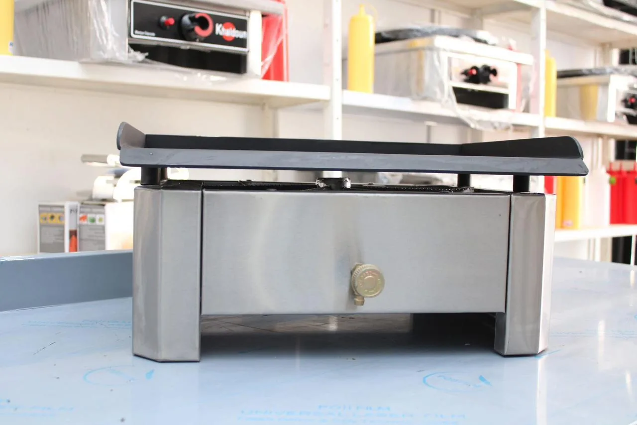 Compact plancha